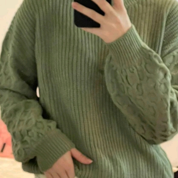 Statement Sleeves Sweater Top - Picture 10 of 12